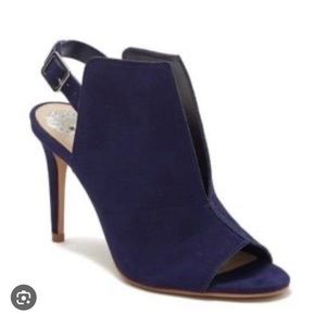 🔥NEVER WORN🔥 VINCE CAMUTO CATINA NAVY SZ 8